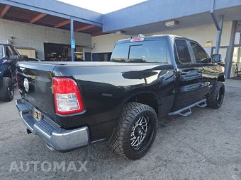 2020 Ram 1500 Big Horn Extended Cab Medium Bed - miniatura 4
