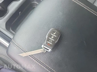 2020 Ram 1500 Big Horn Extended Cab Medium Bed – miniatura 24