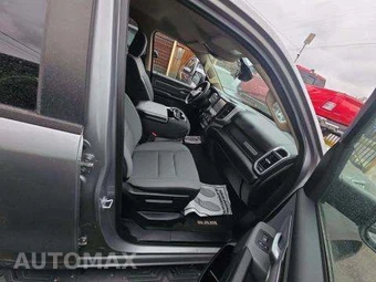 2020 Ram 1500 Big Horn Extended Cab Medium Bed - miniatura 18