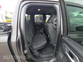 2020 Ram 1500 Big Horn Extended Cab Medium Bed - miniatura 16