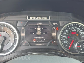 2020 Ram 1500 Big Horn Extended Cab Medium Bed - miniatura 12
