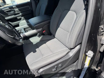 2020 Ram 1500 Big Horn Extended Cab Medium Bed - miniatura 28