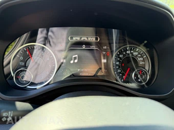 2020 Ram 1500 Big Horn Extended Cab Medium Bed - miniatura 54