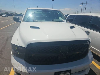 2020 Ram 1500 Classic Express Extended Cab Medium Bed – miniatura 2