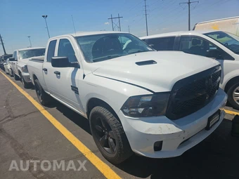 2020 Ram 1500 Classic Express Extended Cab Medium Bed – miniatura 3
