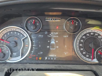 2020 Ram 1500 Classic SLT Crew Cab Medium Bed – miniatura 12
