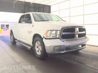 2020 Ram 1500 Classic SLT Crew Cab Medium Bed – miniatura 3