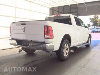 2020 Ram 1500 Classic SLT Crew Cab Medium Bed – miniatura 4