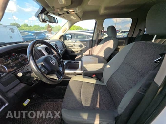 2020 Ram 1500 Classic SLT Crew Cab Medium Bed – miniatura 7