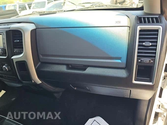 2020 Ram 1500 Classic SLT Crew Cab Medium Bed - miniatura 19