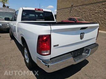 2020 Ram 1500 Classic SLT Crew Cab Medium Bed - miniatura 2
