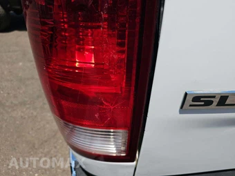 2020 Ram 1500 Classic SLT Crew Cab Medium Bed - miniatura 26
