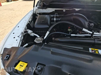 2020 Ram 1500 Classic SLT Crew Cab Medium Bed - miniatura 30
