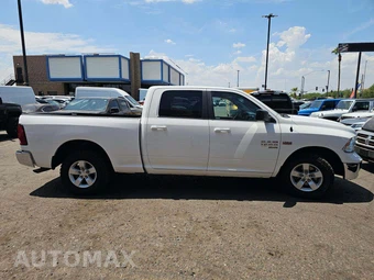 2020 Ram 1500 Classic SLT Crew Cab Medium Bed - miniatura 4