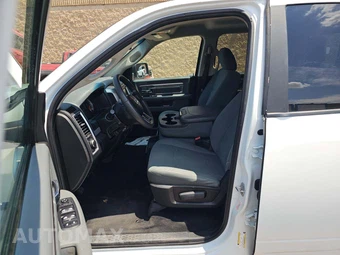 2020 Ram 1500 Classic SLT Crew Cab Medium Bed - miniatura 6