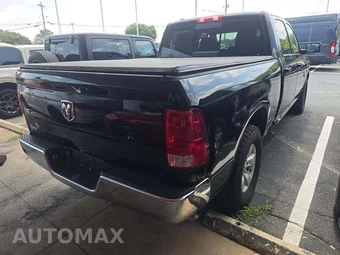 2020 Ram 1500 Classic SLT Crew Cab Medium Bed - miniatura 3