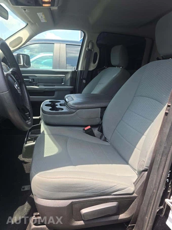 2020 Ram 1500 Classic SLT Crew Cab Medium Bed - miniatura 6