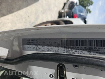 2020 Ram 1500 Classic SLT Crew Cab Medium Bed - miniatura 14