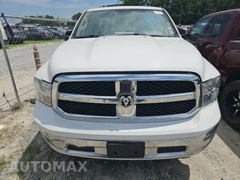 2020 Ram 1500 Classic SLT Crew Cab Medium Bed - miniatura 2