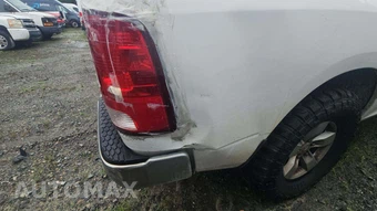 2020 Ram 1500 Classic SLT Crew Cab Medium Bed - miniatura 21