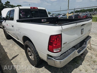 2020 Ram 1500 Classic SLT Crew Cab Medium Bed - miniatura 6