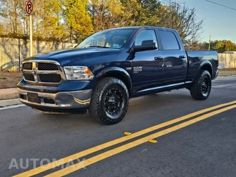 2020 Ram 1500 Classic SLT Crew Cab Medium Bed - samochód z USA z aukcji Manheim, oferta Kup Teraz w AUTOMAX