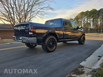 2020 Ram 1500 Classic SLT Crew Cab Medium Bed - miniatura 5