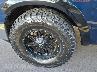 2020 Ram 1500 Classic SLT Crew Cab Medium Bed - miniatura 9