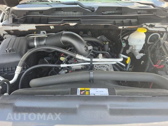 2020 Ram 1500 Classic SLT Crew Cab Medium Bed - miniatura 15