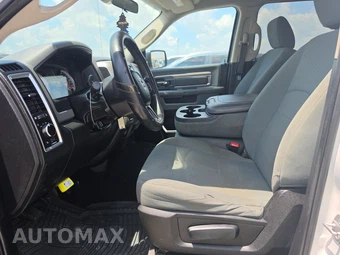 2020 Ram 1500 Classic SLT Crew Cab Medium Bed - miniatura 7