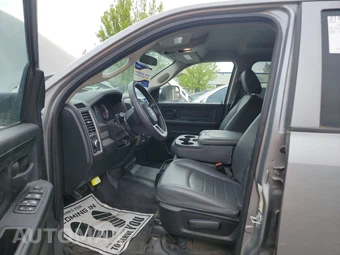 2020 Ram 1500 Classic Tradesman Crew Cab Short Bed - miniatura 7