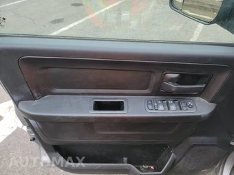 2020 Ram 1500 Classic Tradesman Crew Cab Short Bed - miniatura 9