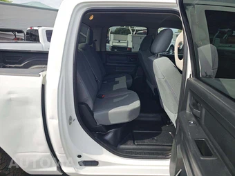 2020 Ram 1500 Classic Tradesman Crew Cab Short Bed - miniatura 13