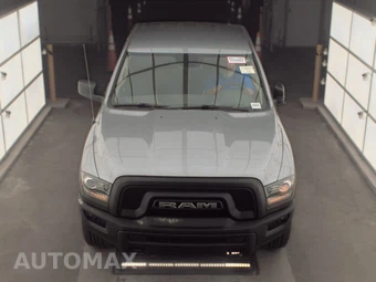2020 Ram 1500 Classic Warlock Extended Cab Medium Bed – miniatura 2