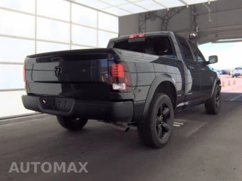 2020 Ram 1500 Classic Warlock Extended Cab Medium Bed – miniatura 4