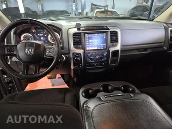 2020 Ram 1500 Classic Warlock Extended Cab Medium Bed – miniatura 11