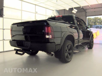 2020 Ram 1500 Classic Warlock Extended Cab Medium Bed – miniatura 4