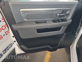 2020 Ram 1500 Classic Warlock Extended Cab Medium Bed - miniatura 9
