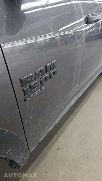 2020 Ram 1500 Classic Warlock Extended Cab Medium Bed - miniatura 4