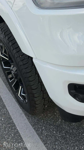 2020 Ram 1500 Laramie Crew Cab Medium Bed - miniatura 24