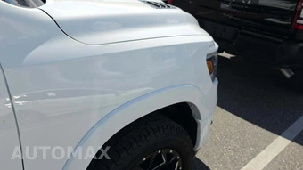 2020 Ram 1500 Laramie Crew Cab Medium Bed - miniatura 31