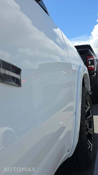 2020 Ram 1500 Laramie Crew Cab Medium Bed - miniatura 32