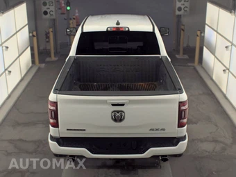 2020 Ram 1500 Laramie Crew Cab Medium Bed - miniatura 5