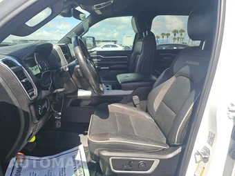 2020 Ram 1500 Laramie Crew Cab Medium Bed - miniatura 7