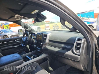 2020 Ram 1500 Laramie Crew Cab Short Bed - miniatura 16