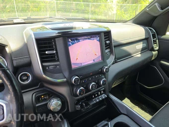 2020 Ram 1500 Laramie Crew Cab Short Bed - miniatura 10