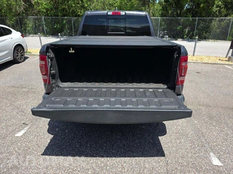 2020 Ram 1500 Laramie Crew Cab Short Bed - miniatura 14