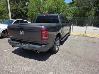 2020 Ram 1500 Laramie Crew Cab Short Bed - miniatura 3
