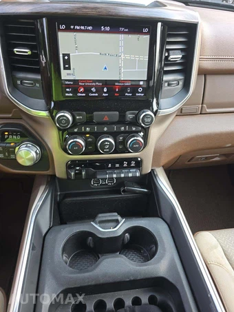 2020 Ram 1500 Laramie Crew Cab Short Bed - miniatura 10