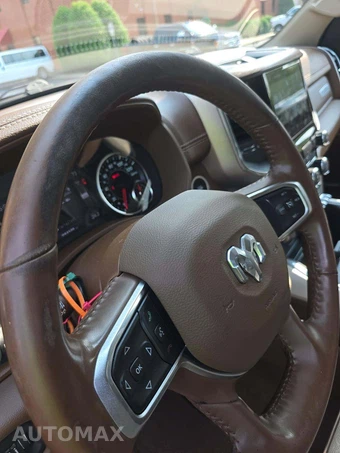 2020 Ram 1500 Laramie Crew Cab Short Bed - miniatura 21